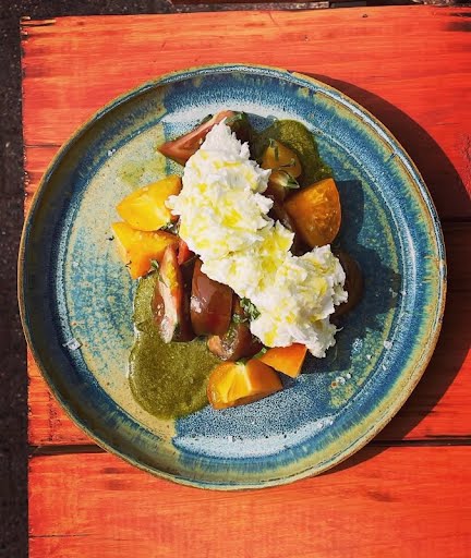 Heirloom tomato and burrata salad